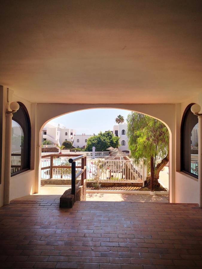 Comfortable Cleo Apartment With Large Terrace Коста Тегисе Екстериор снимка